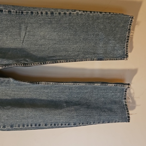 Levi's Denizen Relaxed Fit Denim - Picture 3 of 9